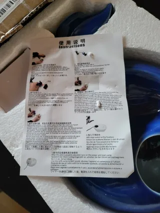 Fontana per Gatti in Ceramica Blu