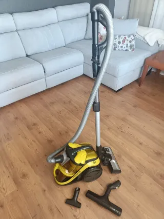 Aspiradora Rowenta Silence Force multiciclonic