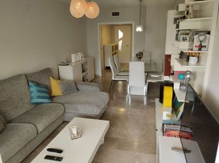 Piso en alquiler en Playamar en Torremolinos