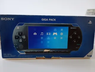 Sony PSP Negra 1004 + 2 fundas + caja original