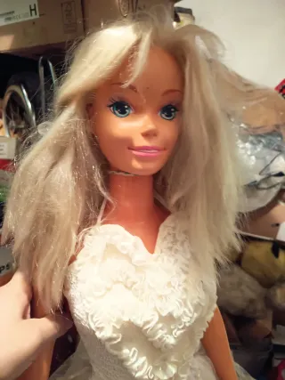 Bambola con vestito bianco Barbie xxl