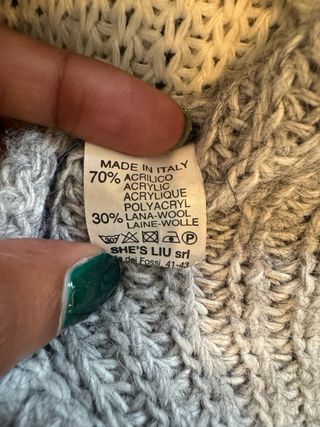 Blusa de punto con diseño de olas