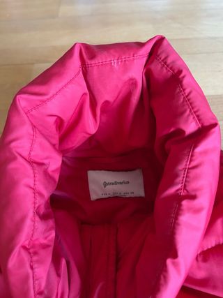 Anorak acolchado rojo Stradivarius