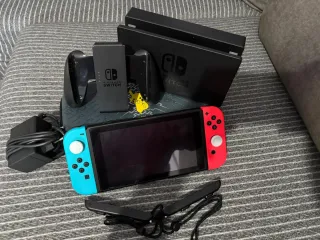 Nintendo Switch Blu e Rosso