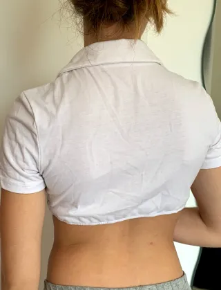 Top blanco cuello camisa