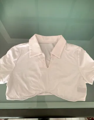 Top blanco cuello camisa