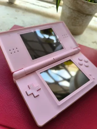 Nintendo DS Lite Rosa con scatola originale e giochi