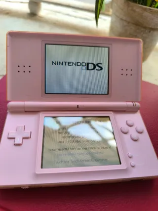 Nintendo DS Lite Rosa con scatola originale e giochi
