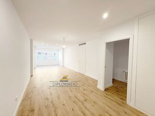 Piso en alquiler en Castillejos en Madrid