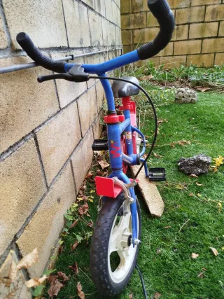 Bici infantil azul y roja