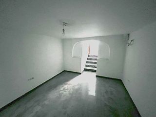 Local comercial en alquiler en Camas