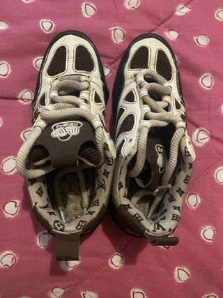 Louis Vuitton Bambas Marrón y Blanco