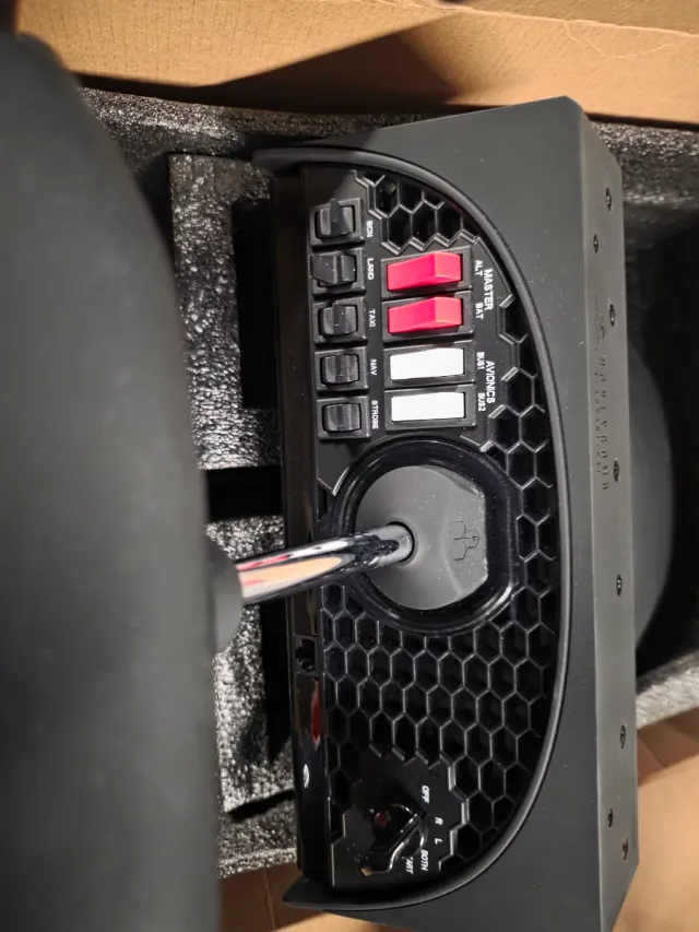 Controlador de vuelo Honeycomb Alpha Flight.