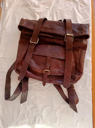 Mochila de piel artesanal