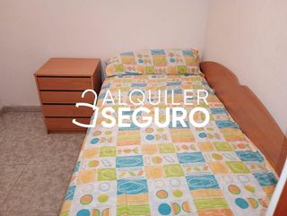 Piso en alquiler en La Luz - El Torcal en Málaga