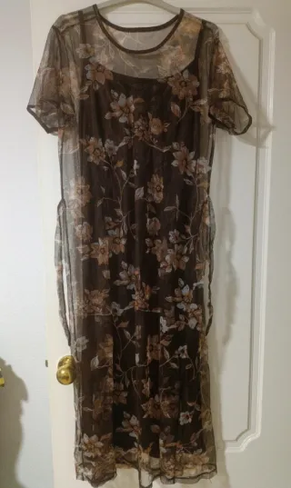 Vestido marrón floral doble capa