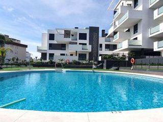 Piso en alquiler en Los Álamos en Torremolinos