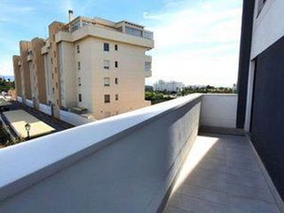 Piso en alquiler en Los Álamos en Torremolinos