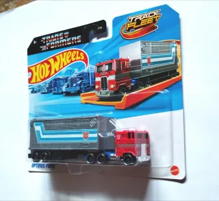 Hot Wheels Transformers Optimus Prime Track Fleet