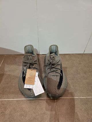 Adidas Yeezy Boost 350 V2