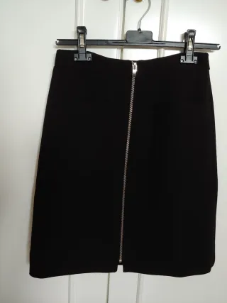 Falda Caroll negra con cremallera