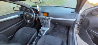 Opel Astra 2007