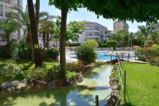 Piso en venta en Torrequebrada en Benalmádena