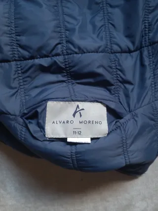 Chaleco acolchado negro Marca;  Álvaro Moreno