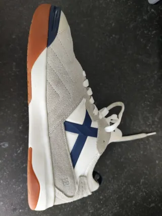 Zapatillas Munich Beige y Azul Adjunto factura