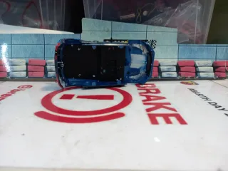 Carrocería Scaleauto Peugeot 208 Dorsal 3