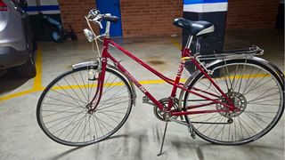 Bicicleta Gacela BH Roja vintage años 80
