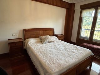 Estructura de cerezo para cama 1,5 + 2 mesillas