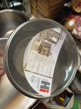 Pentola in acciaio inox con coperchio