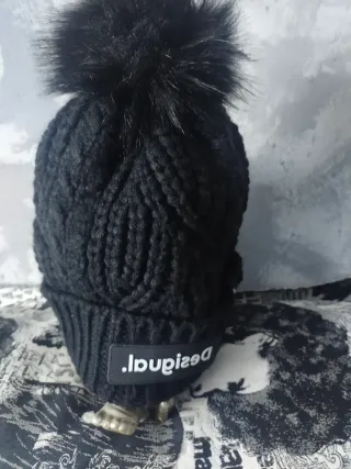 Gorro Desigual Negro Lana Pompon
