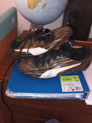 Scarpe da calcio Puma Taglia 38