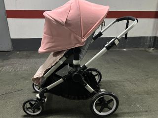 Bugaboo Fox 2 Completa: Capazo + Silla + 2 Capotas