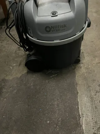 Aspirador Nilfisk VP300 HEPA Industrial