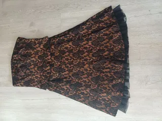 Conjunto de falda y top de encaje