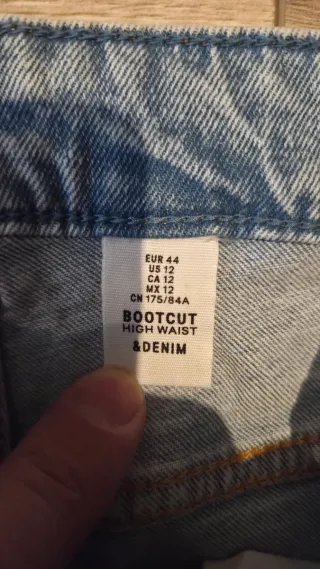 Pantalón vaquero flare mujer