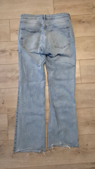 Pantalón vaquero flare mujer