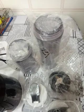 Licuadora Personal Sharp SA-FP1001BW,2 vasos