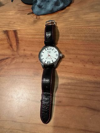 Reloj Uno de 50 Negro y Plateado