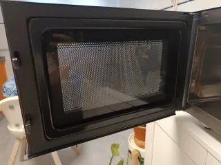 Microondas QUIGG con grill