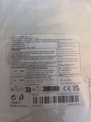 Casa de muñecas rosa