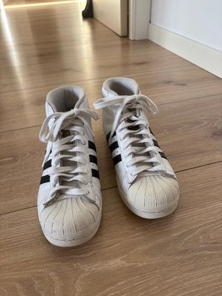 Zapatillas Adidas Pro Model Blancas y Negras