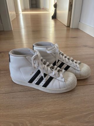 Zapatillas Adidas Pro Model Blancas y Negras