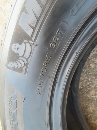4 Neumáticos Michelin Latitude Alpin 205/70 R15