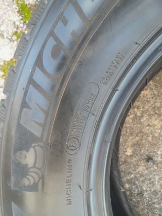 4 Neumáticos Michelin Latitude Alpin 205/70 R15