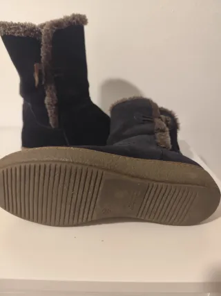 Botas Alpe negras con forro marrón