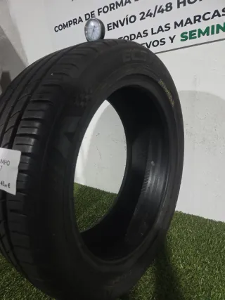 215 50 17 95W KUMHO ECSTA HS51